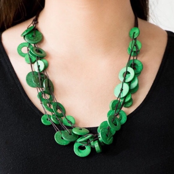 3/$20 Paparazzi Wonderfully Walla Walla Necklace and Earring Set